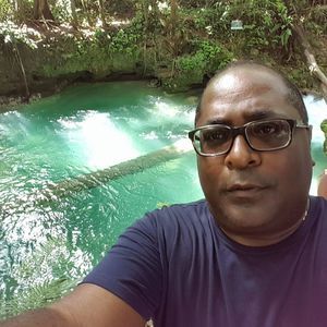 Meet your Posher, Luis